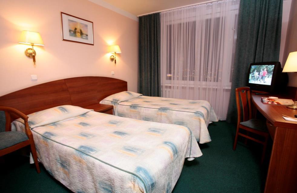42 А-Hotel Fontanka 456 guest rooms: 346 Standard rooms 83 Superior rooms 27 Suites &