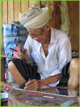 Noon: Lunch at your homestay, after that learn how to make traditional Shan hat (Goob Tai).