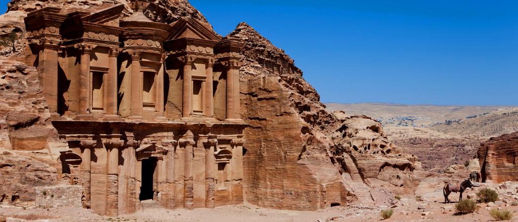 Jordan: Petra, Desert Fortresses, Wadi Rum and the Dead Sea 24 APR 9 MAY 2018 Tour Leaders Code: 21803 Dr Nicholas Vlahogiannis Physical