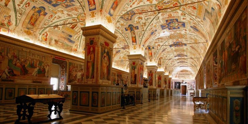 FULL DAY TRIP TO ROME By HIGH SPEED TRAIN / WITH MORNING TOUR TO VATICAN MUSEUM & ST.