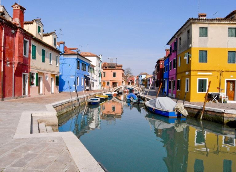 Colourful Burano DAY 10 - BURANO AND THE VENETIAN LAGOON Venice awaits us today.