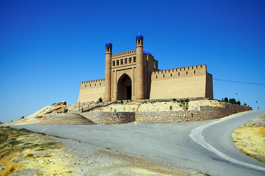 still a popular pilgrimage site. In the afternoon visit Hisor Fort, a 19th century Bukharan stronghold.