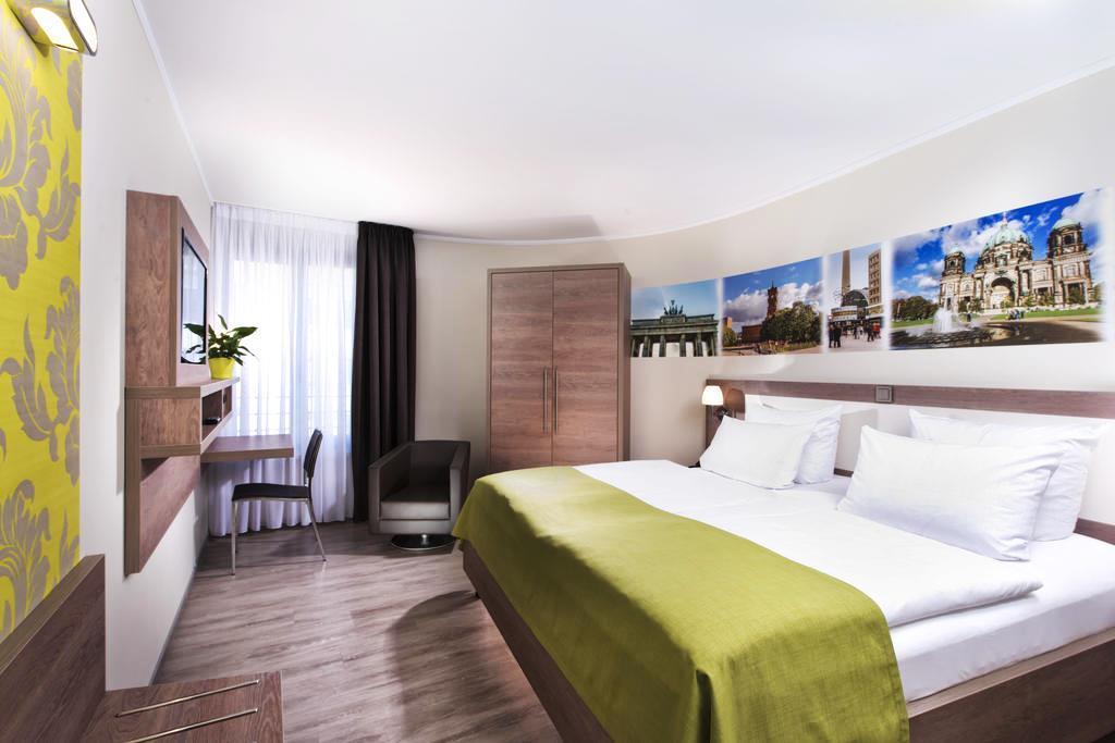 Best Western Hotel Kantstrasse**** rooms 70 distance to IFA 3km ~ 9 min.