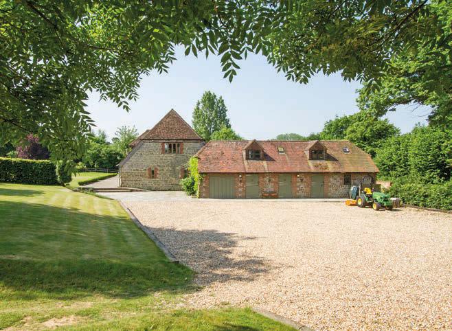 Middle Barn Farm PULBOROUGH, WEST SUSSEX A large Grade II Listed barn conversion with secondary accommodation on the fringes of Pulborough enjoying a fantastic rural setting and outlook Pulborough