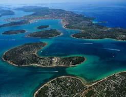 Na hrvaške otoke kmalu s pomočjo hidro letal Princeza Jadrana - Veriga otoških navtičnih centrov PHOTO: IVO PERVAN V naslednjem poletju bodo iz Splita, Dubrovnika, Šibenika, Zadra, Reke in Pulja