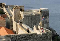 Druga sezona serije Game of Thrones bo snemana na Hrvaškem Valamarova hotela pridobila certifikat za zaščito okolja in energetsko učinkovitost PHOTO: SERGIO GOBBO Lepota in posebnost Dubrovnika sta