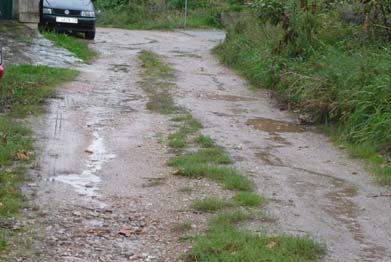 Figueira Albariña. Imaxe 116: Fotografía tomada entre Os Gudiños e a rúa Figueira Albariña. Este tipo de vía atópase no mesmo estado en calquera das épocas abordadas.