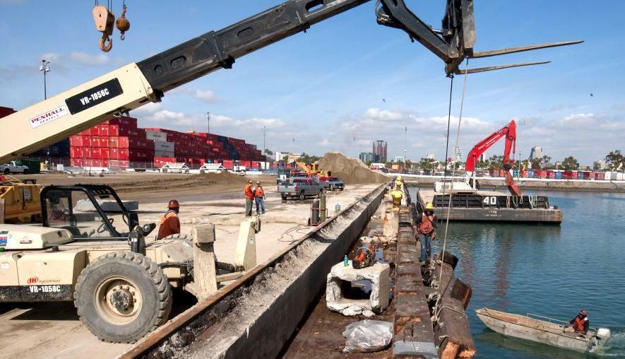 Pier G Redevelopment Construction Value $470 million - upgrade to improve efficiency, adding deep-water berths & expanding on-dock rail Upcoming Projects: North Slip Fill Development, 2012 East
