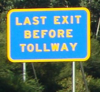 RACQ observed good toll road signage on entries to and along the toll roads and motorways.