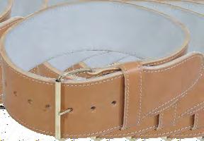 Made of Cowhide Finish Leather.