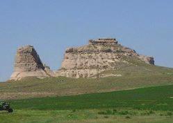 Nebraska s 8 Great Natural Wonders 7 Chimney Rock in Morrill County, Nebraska, USA (Mike Tigas, Wikimedia).