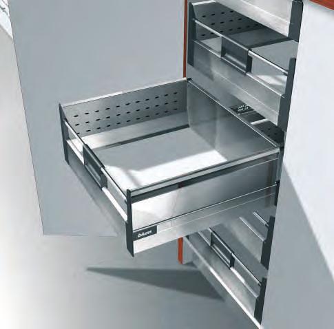 The UK TANDEMBOX plus programme: D height inner pull-outs These drawers have been designed so that the runner positions and base/back dimensions are the same as the lay-on drawer.