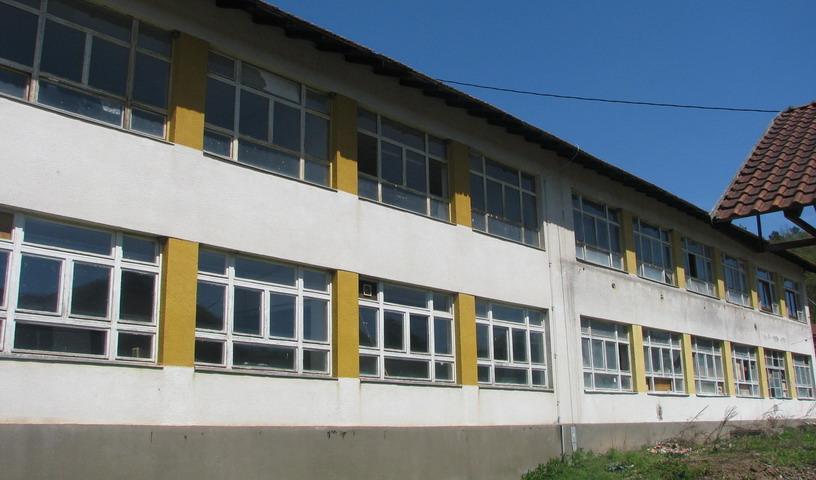 Offer (Brownfield) The old school Location: Maslovare