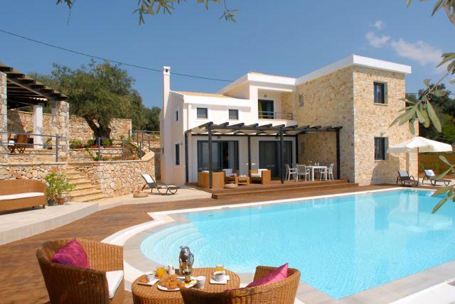 is on 4th of April 2010 More about this villa: