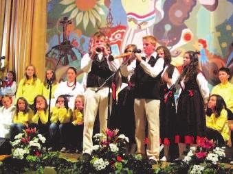 Program je otvorila folklorna skupina koju je uvježbala gđa Anita Petanjek-Macan, a nastupili su i recitatori Osnovne škole Ante Kovačića Zlatar.