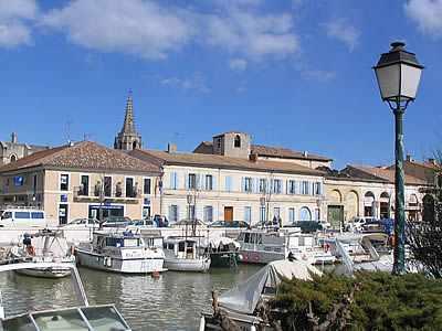 Day 5 Beaucaire, Tarascon, Nîmes, Aigues-Mortes and Camargue Beaucaire knew three golden ages that make the city you see