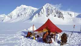 Kluane National Park and Reserve of Canada Management Plan 45 Objectives Visitor Experience Mountainerring in the Icefields.