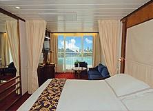 B Veranda Suite CATEGORY B 305 sq. ft. Stateroom: 249 sq. ft. Veranda: 56 sq. ft. CATEGORY B 7003 303 sq. ft. Stateroom: 256 sq. ft. Veranda: 47 sq. ft. B Veranda Staterooms can accommodate a third guest by adding a roll-away.