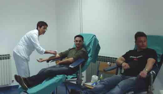Konavle - akcija AKCIJA DOBROVOLJNOG DARIVANJA KRVI NA GRUDI Dana 11. travnja, 2013. u prostorijama sportske dvorane osnovne škole Gruda organizirano je dobrovoljno davanje krvi.