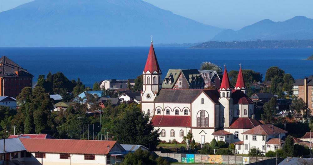 Chiloé Island & Puerto Varas Thanks to being an island Chiloé has evolved a rich biology that impressed even Charles Darwin who travelled through the archipelago for his researches.