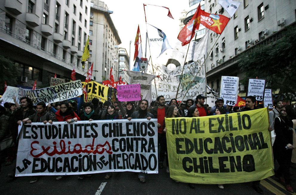 ASSOCIATED PRESS HYPOTHESIS 1 CHILEANS HAVE LEGITIMATE SOCIAL AND ECONOMIC COMPLAINTS