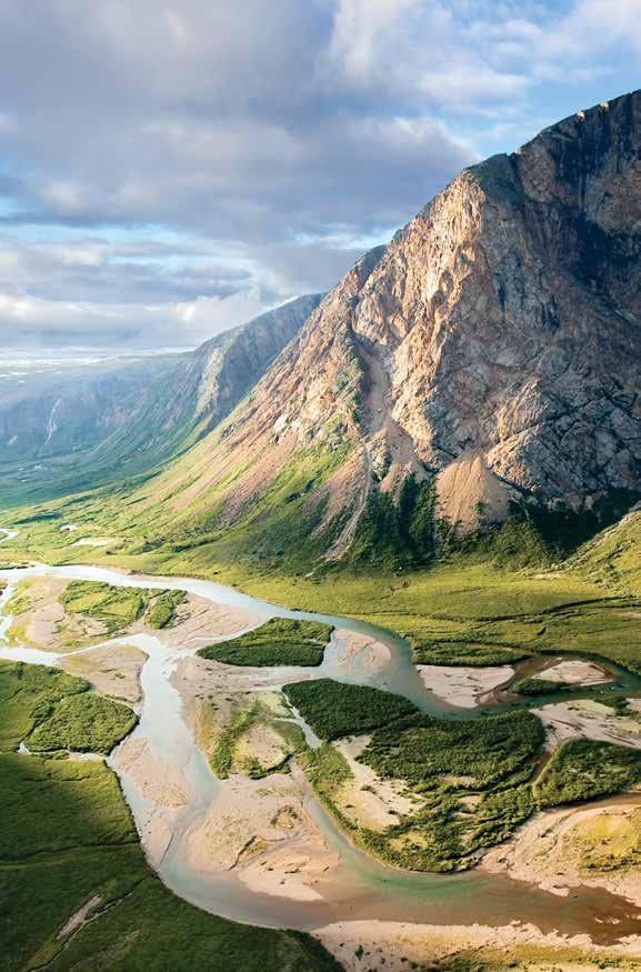 15-day to Greenland and Canada G R E E N L A N D Explore vast, unspoiled wilderness from South Greenland to the edge of North America.