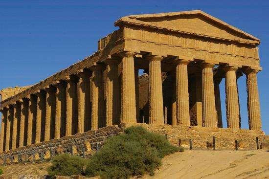 FULLDAY TOUR AGRIGENTO FROM PALERMO ( 9HRS) Today drive through the interior of Sicily to reach Agrigento.