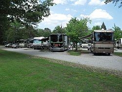 May 20 -- 24, 2015 Holiday TRAV-L-PARK Chattanooga TN Hosts: Holkos & Stutzs Members Camping: Ken & Margie