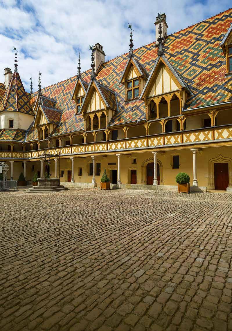 LAUNCH OFFER - SAVE 200 PER PERSON TREASURES OF BURGUNDY An eight day river voyage