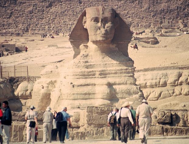 Middle and New Kingdom: Middle Kingdom Mortuary Temples The Sphinx Represented the god Re- Harakthe