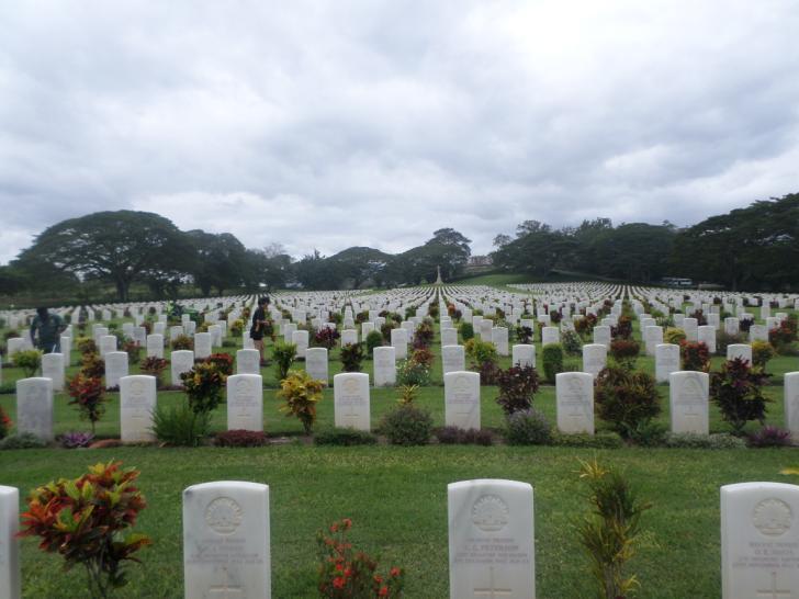 Walking the Kokoda track - Steve takes up the Challenge Continued from page1 Whilst writing my book, Greek-Australians in the Australian Armed Forces WWI & WWII, I discovered that many