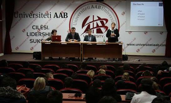I njëjti prezantim u realizua edhe në kampuset e AAB-së në Ferizaj dhe Gjakovë.