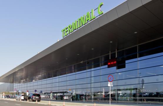 Terminal B departures Schengen