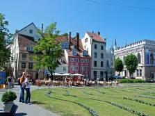 GUARANTEED ESCORTED TOURS IV DAY 1 (SUNDAY): ARRIVAL VILNIUS Arrival in Vilnius, optional transfer to Hotel Radisson Blu Astorija***** or similar, check-in, welcome meeting.
