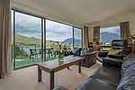 Pr oper t y Guide As at 25-01-2017 15/5 Quartz Rise QUEENSTOWN Price by Negotiation SPECTACULAR VIEWS, AWESOME LOCATION This four bedroom, three bathroom modern apartment located