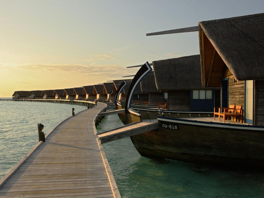 Cocoa Island South Male Atoll, Maldives Hotel Reference: 2071 Collection(s): Hip Hideaways, Romantic Retreats Style: Robinson Crusoe Island Setting: Boutique Ocean Paradise Cocoa Island is a small,