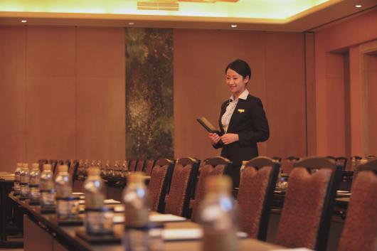 Meeting Concierge orchestrates