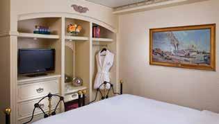Staterooms C Stateroom on Texas Deck D DELUXE OUTSIDE STATEROOMS WITH BAY WINDOW An expansive bay window overlooking the ever-changing scenery of America s heartland is the main draw of this spacious
