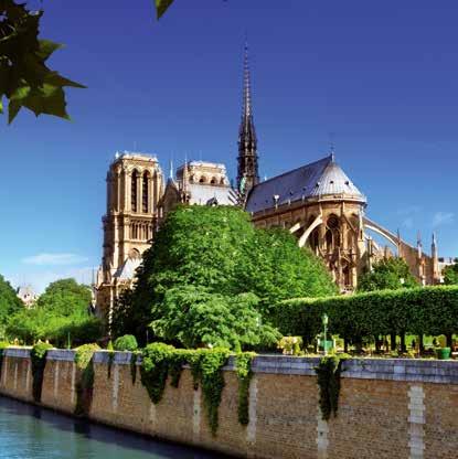 Odjava iz hotela, vožnja do francuske pokrajine Champagne i povijesnog glavnog grada Reimsa.
