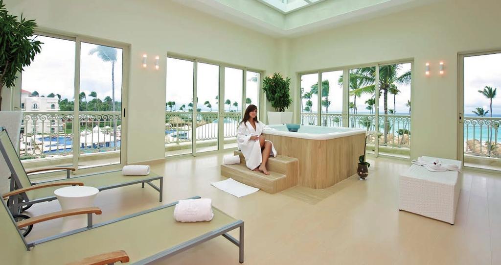 Private rooms offer personalized couples treatments or, if you