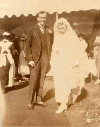 John and Eleanor s wedding, 3 February 1921 in Christchurch (also below left). eldest daughter, Mary Eleanor Teschemaker, was born in 1898.