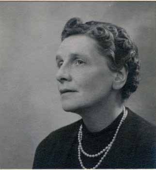 John s wife Eleanor Teschemaker. and lived in Blenheim. They had one daughter and two sons. Penelope (Jimmy) Barker (1924 2010).