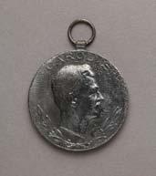 6 cm PMPO, ZGO 707/2014 Na sprednji strani medalje je prikazana glava cesarja Karla I. v desenem profilu.
