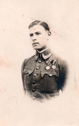 Kot vojak cesarsko-kraljeve vojske je bil med prvo svetovno vojno šestkrat odlikovan.