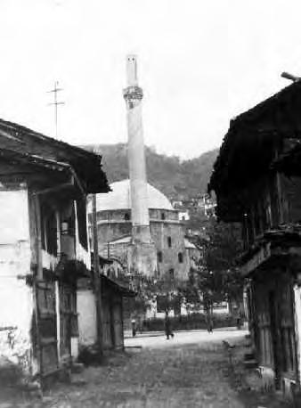 Zejtaria e Prizrenit është shkatërruar pikërisht në pikën më neuralgjike të saj, me shkatërrimin e dyqaneve të vogla dhe ndërtimet e mëdha dhe të pakuptimta.