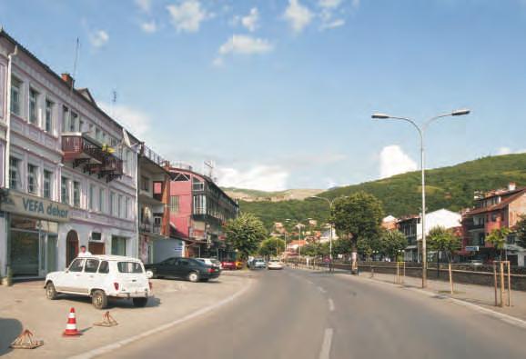 46 Prizreni në Retrovizore Prizren through the Retro-Visor Comparison of old/new images of Prizren 47 21 21 1967-70 Bregu i djathtë i Lumbardhit Në fotografinë e vjetër, në pamjen nga