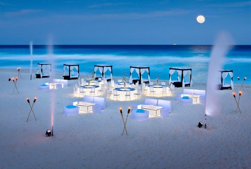 Experience the unforgettable Feast your eyes on the stunning views of white sand beaches and the turquoise water of the Caribbean, JW Marriott Cancun Resort and Spa and the Marriott Cancun Resort