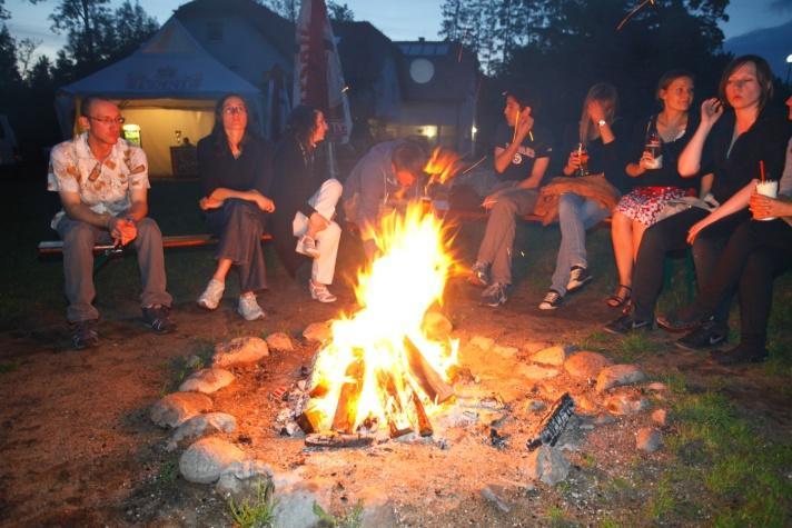 BONFIRE June 18th evening at 20.00 till midnight. It may be cold by night. All drinks are to be purchased at the bar. LAUNDRY For laundry services in Mazur-Syrenka ask at the reception desk.