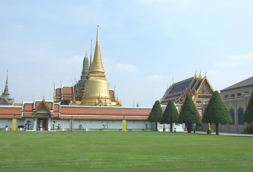 Discover Bangkok A full day excursion incorporating the main highlights of Bangkok; the Golden Buddha, the Grand Palace, the Emerald Buddha and finally, the Reclining Buddha.