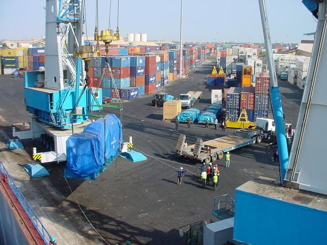 Dakar Container Terminal Project Cost : Euro 210 Million AfDB Loan : Euro 47,5 million Senior loan Benefits:
